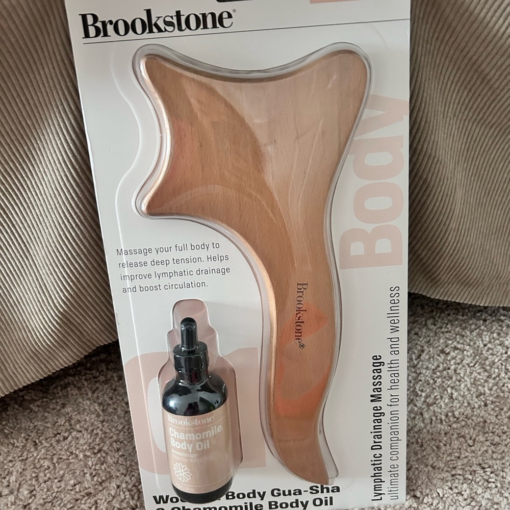 Brookstone Wood Body Gua-Sha with Chamomile Oil
